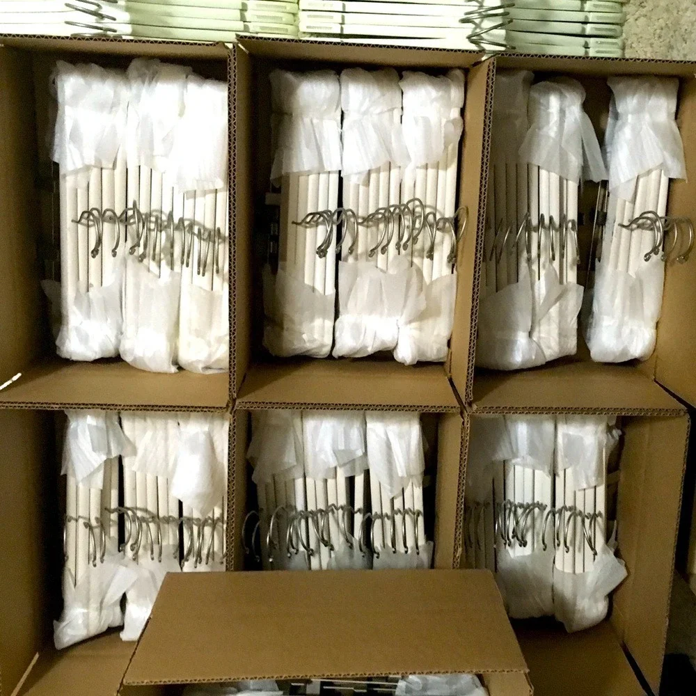 Mainetti White Wooden Pant Skirt Hangers‎ with Metal Clips 14 Inch Lot of 15